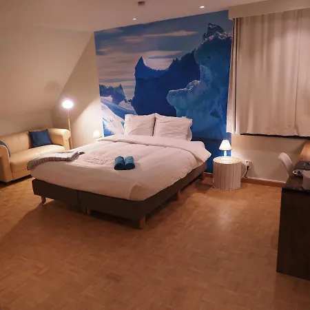 Puffins Bed & Travel كنوك هايست